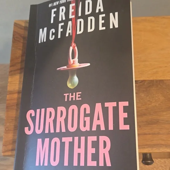 Freida McFadden Book Set - Picture 3 of 9